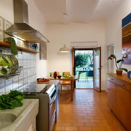 Podere Il Leccio Farm stay *
